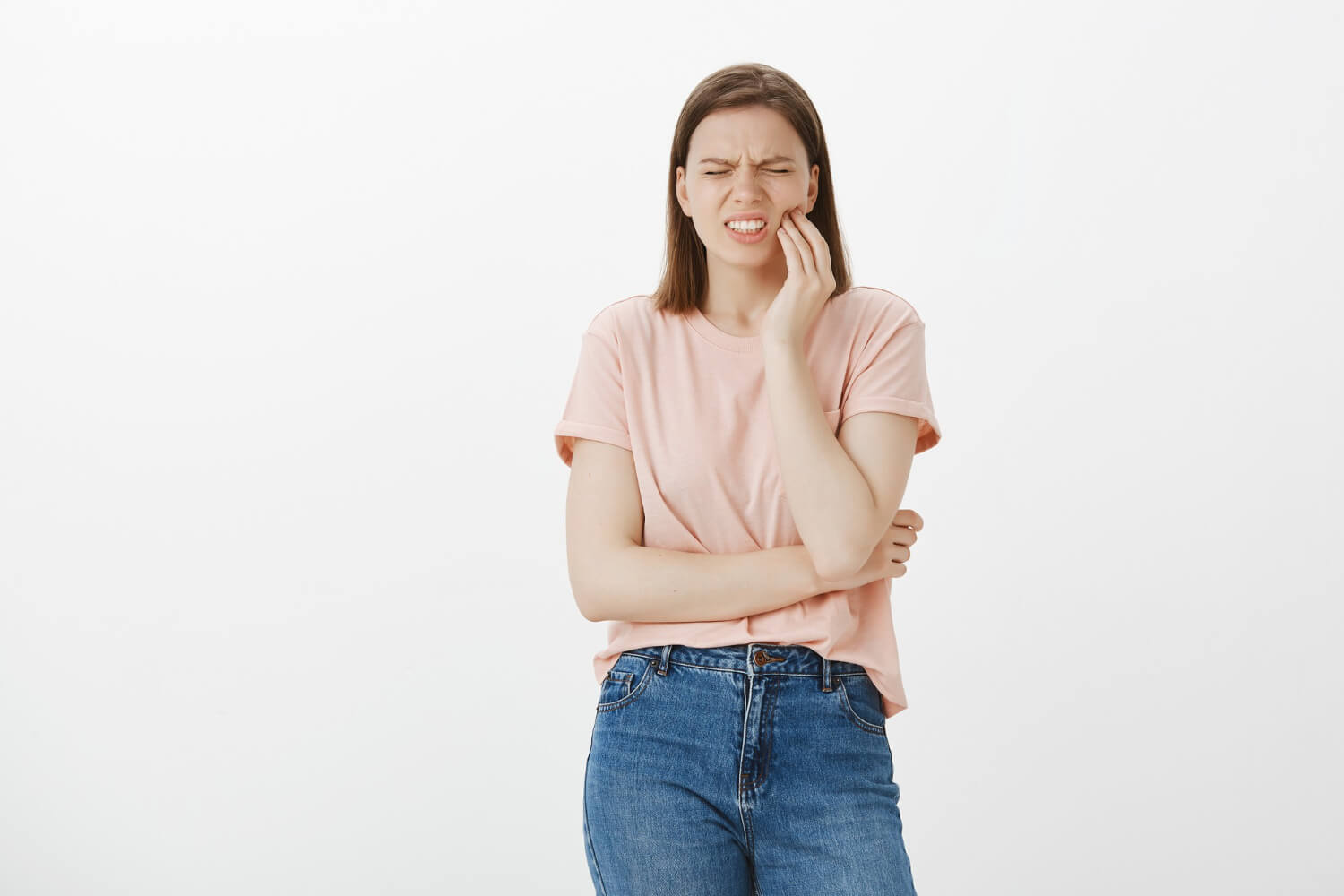 Odontologia do sono Bruxismo (rangidos ou apertos dentários) noturno